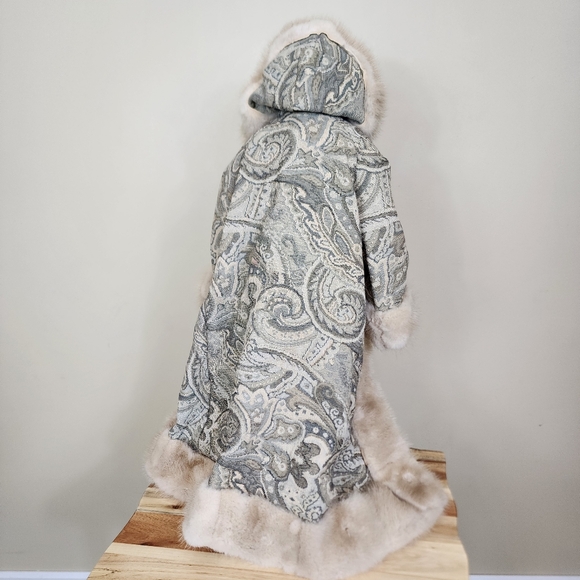 Vintage 24" Ceramic Father Christmas on Wooden Base Tapestry Fur Trim Coat Santa - Picture 5 of 9